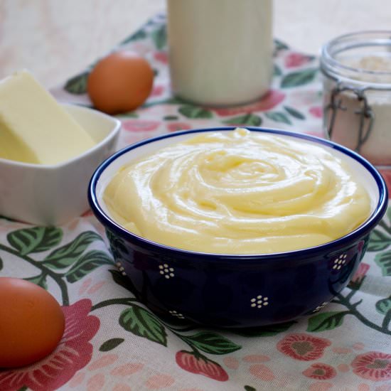 Custard and butter cream - Recipe photo by mecooks.com