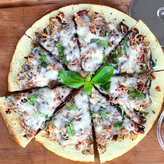 Bacon Mushroom Cauliflower Pizza - Recipe photo by asiancaucasian
