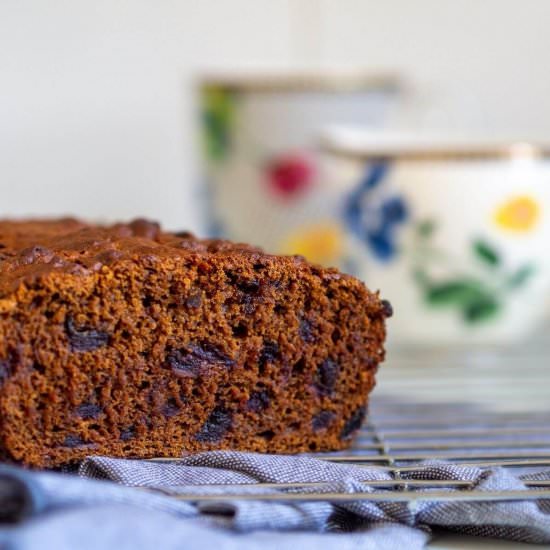 Vegan Caramel Date and Nut Slice - Recipe photo by modernveganguide