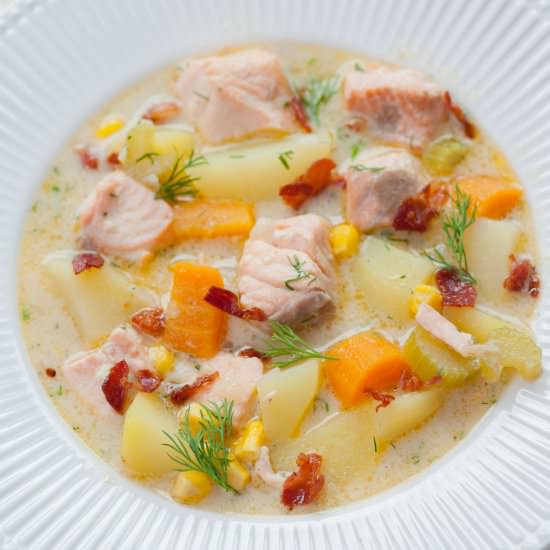 salmon chowder - Recipe photo by everyday-delicious.com