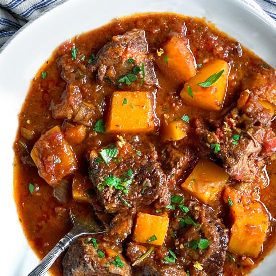Short Ribs with Butternut Squash - Recipe photo by panning the globe