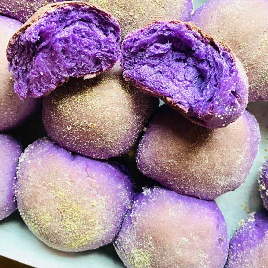 Ube Pandesal - Recipe photo by AubreysKitchen