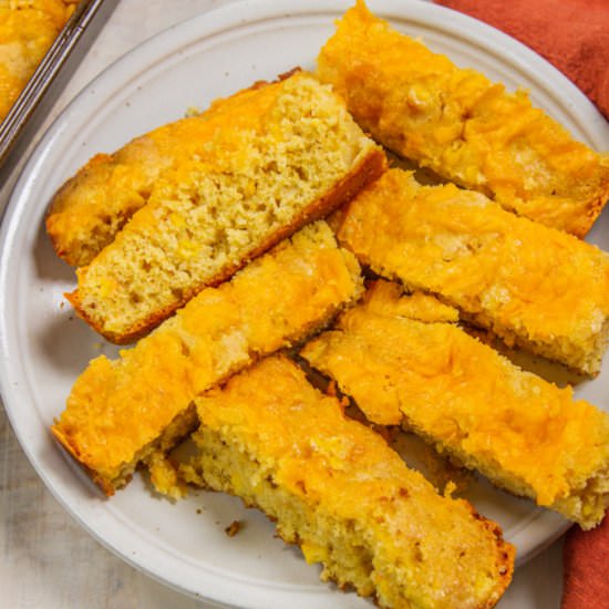 Cheesy Cornbread Dipping Sticks - Recipe photo by Sweetphi