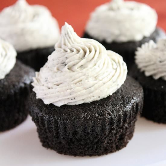 Oreo Cupcakes - Recipe photo by biggreenhouse