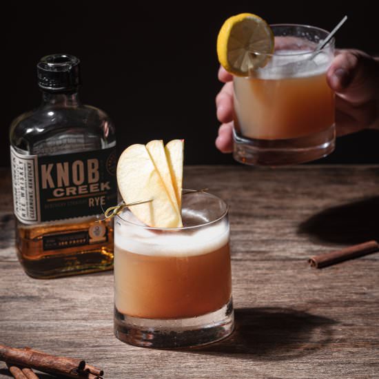Cinnamon Apple Whiskey Sour - Recipe photo by Liv Vegan Strong