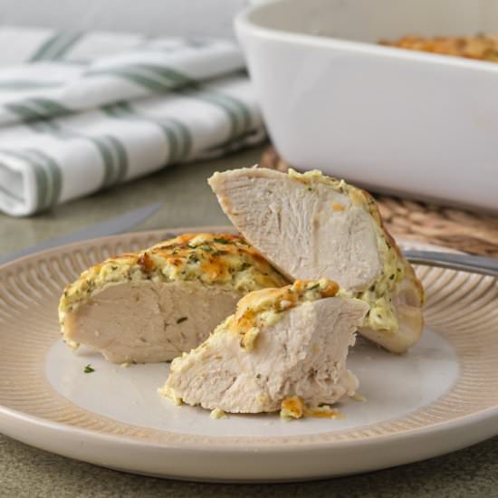 Cheesy Greek Yogurt Chicken Bake - Recipe photo by Entirely Elizabeth
