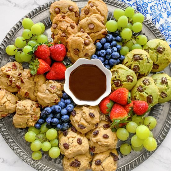 Best Cookie Charcuterie Board - Recipe photo by EasycookingwithMolly