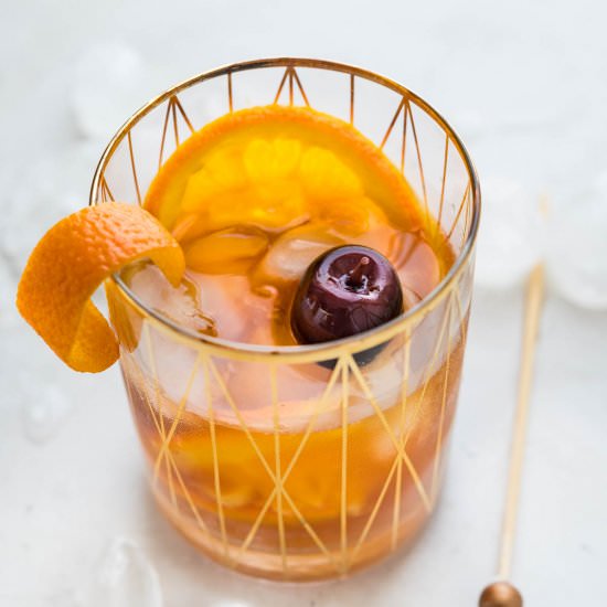 Spiced Christmas Old Fashioned - Recipe photo by garlic and zest