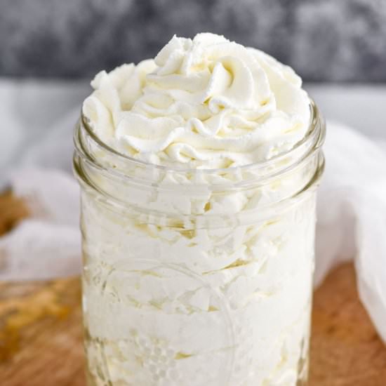 Stabilized Whipped Cream - Recipe photo by simplejoy