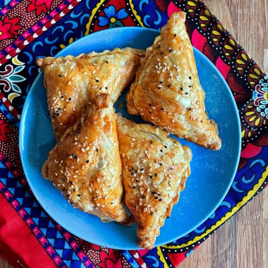 Afghan Sambosa with Meat and Peas - Recipe photo by butfirstchai