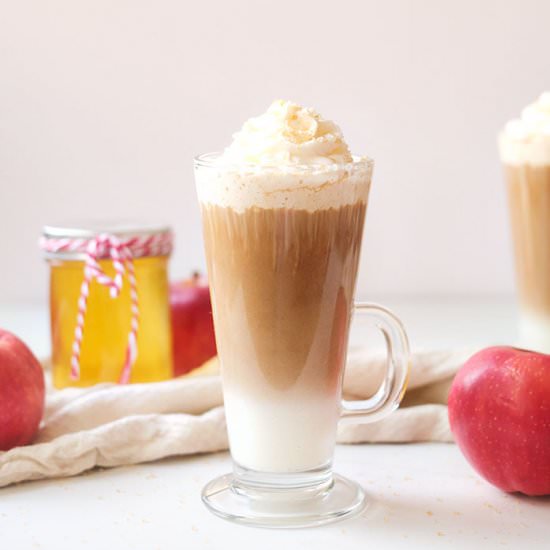 Apple Crisp Macchiato Recipe - Recipe photo by Everything Pretty