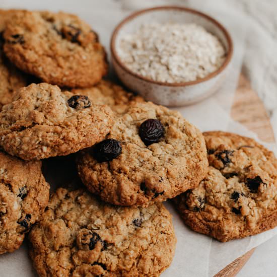 Brown Butter Oatmeal Craisin Cookie - Recipe photo by alpineella