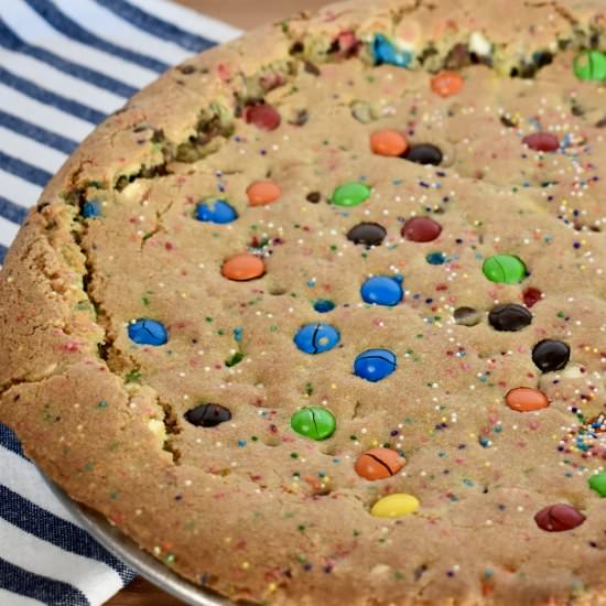 Giant Cookie Pie - Recipe photo by thisdelicioushouse