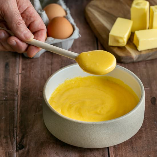 Hollandaise Sauce - Recipe photo by between2kitchens