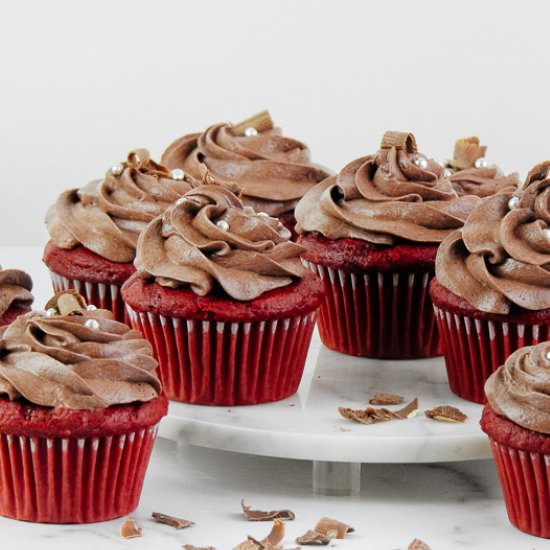 Red Velvet Cupcakes - Recipe photo by House of Elyn Ryn
