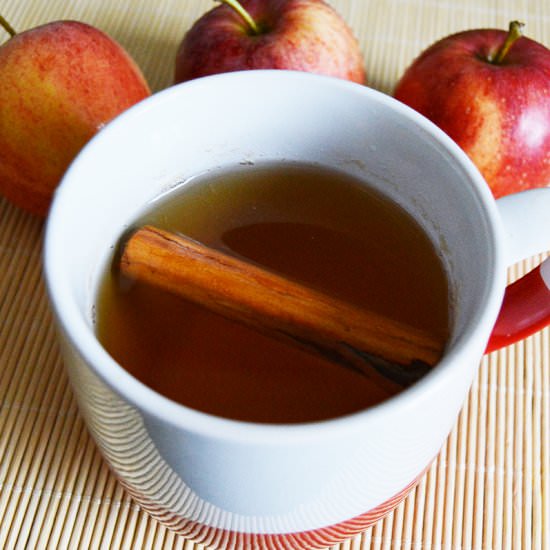 Homemade Hot Apple Cider - Recipe photo by lovetelina