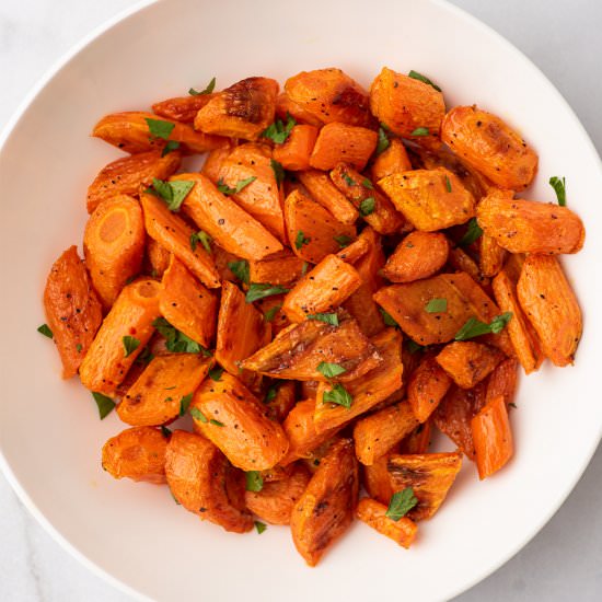 Easy Roasted Carrots Recipe - Recipe photo by BakingMischief