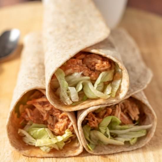 Slow Cooker BBQ Chicken Wraps - Recipe photo by neilshealthymeals
