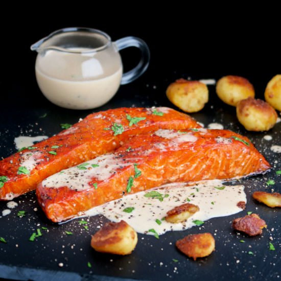 Smoked salmon with cream sauce - Recipe photo by Culinaire bagage