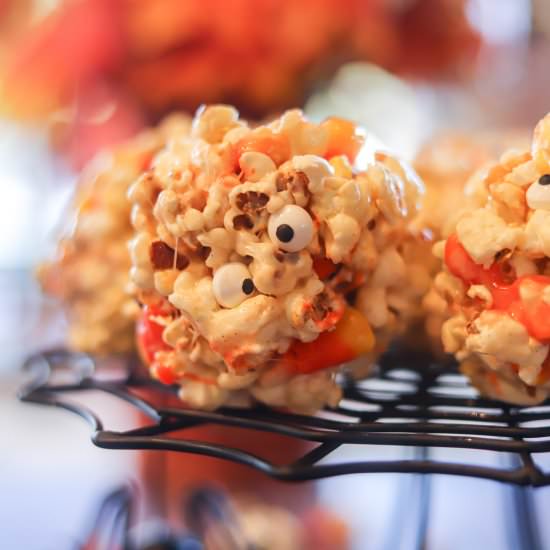 Spooky Halloween Popcorn Balls - Recipe photo by HIldaskitchenblog