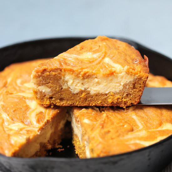 Easy Pumpkin Cream Cheese Cake - Recipe photo by flavor-feed