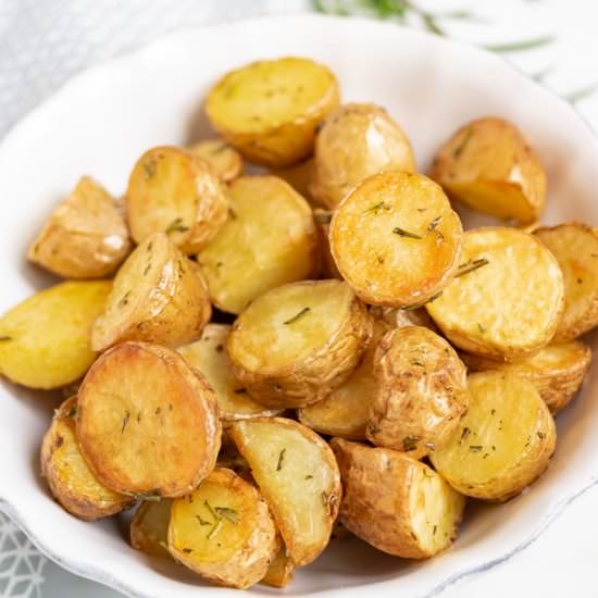 Roasted Baby Potatoes - Recipe photo by veggie desserts