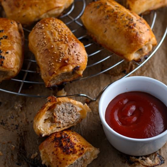 Pork and Apple Sausage Rolls - Recipe photo by JayWadams