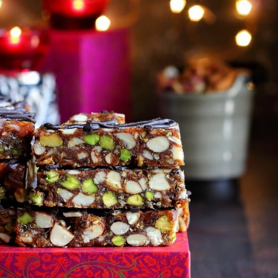 date & nut bars - Recipe photo by easyfoodsmith