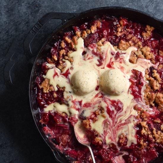 Gluten free fruit crumble - Recipe photo by georgeats