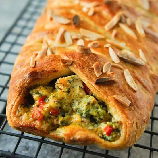 Pampered Chef Chicken Brocoli Braid - Recipe photo by Home Cooked Harvest