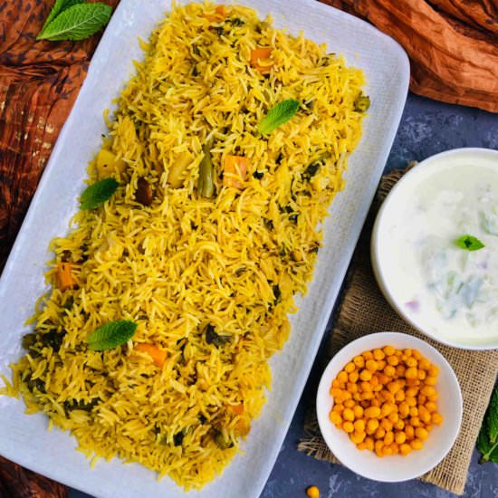 instant pot vegetable biryani - Recipe photo by easyindiancookbook