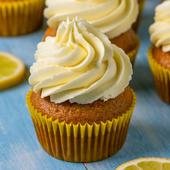 Vegan Lemon Cupcakes - Recipe photo by lovingitvegan