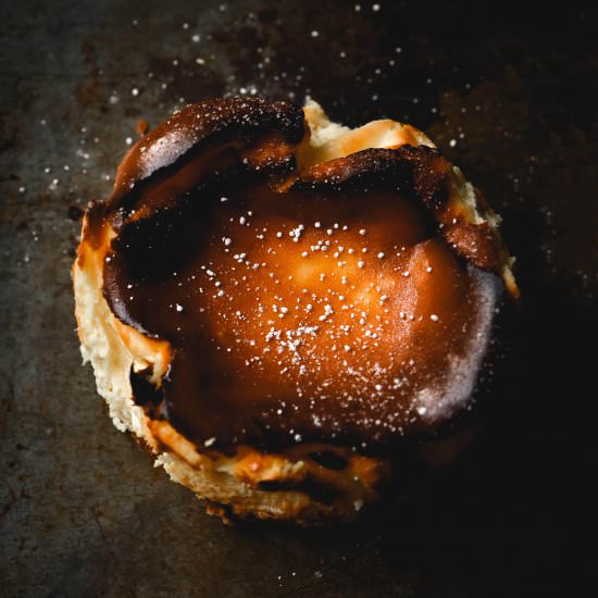 Mini Basque cheesecake - Recipe photo by georgeats