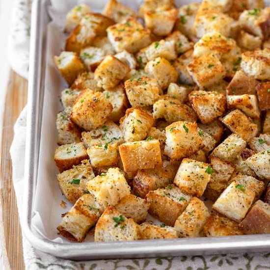 Homemade Croutons - Recipe photo by thecozyapron