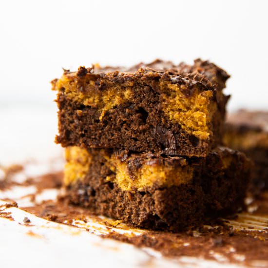 The BEST Fudgy Pumpkin Brownies - Recipe photo by Jar Of Lemons