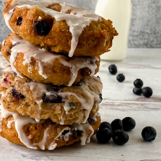 Easy Homemade Blueberry Donuts - Recipe photo by bklynactivemama