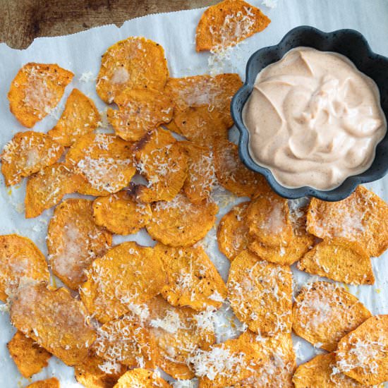 Parmesan Garlic Sweet Potato Chips - Recipe photo by ThePypersKitchen