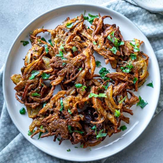 Crispy Onion Bhaji - Recipe photo by Sixhungryfeet