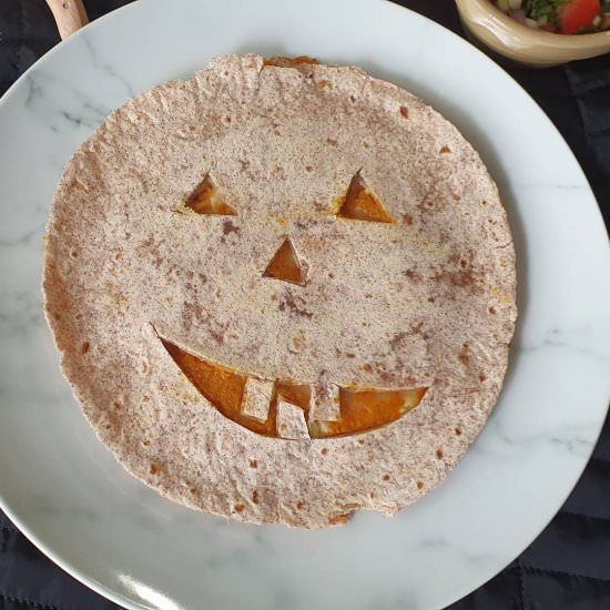 Jack O lantern Quesidilla - Recipe photo by Mildlyindian