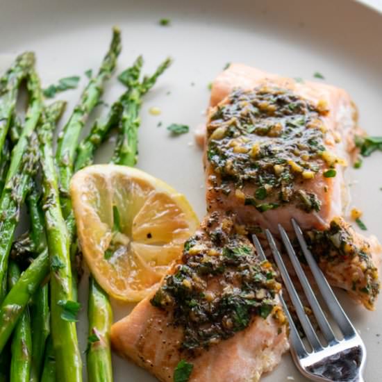 oven baked salmon in foil - Recipe photo by The Frizzled Leek