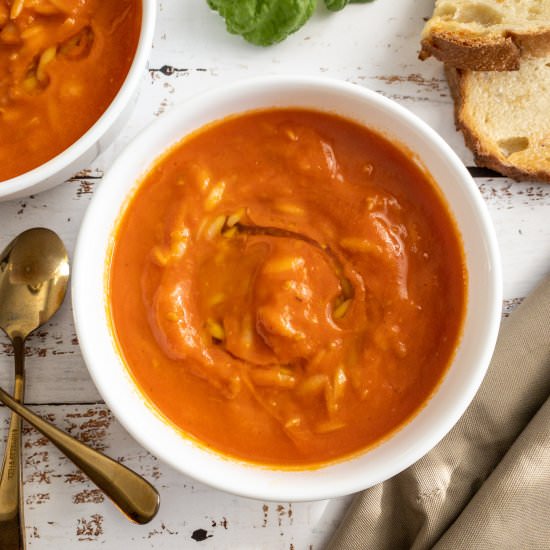 Easiest Roasted Tomato Soup - Recipe photo by ThePypersKitchen