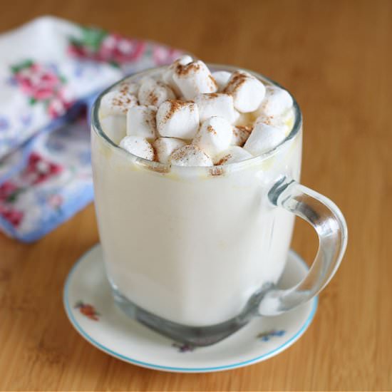White Hot Chocolate - Recipe photo by nattys.sweet.tooth