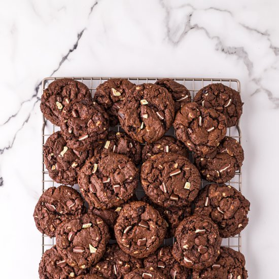 Chocolate Mint Cookies - Recipe photo by EasyBudgetRecipes