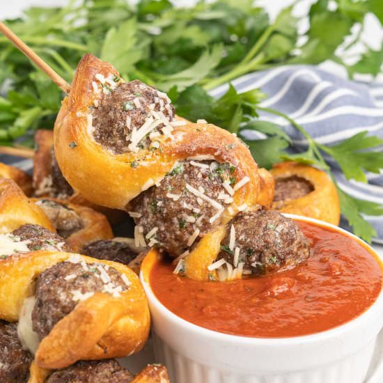 Air Fryer Meatball Skewers - Recipe photo by Thebustedoven