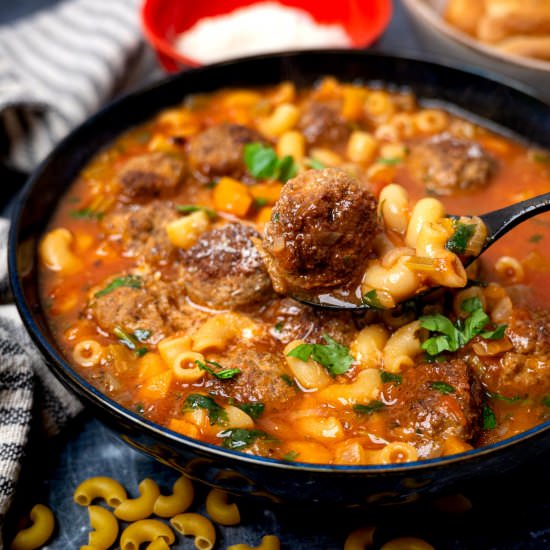 Easy Italian Meatball Soup - Recipe photo by skinnyspatula