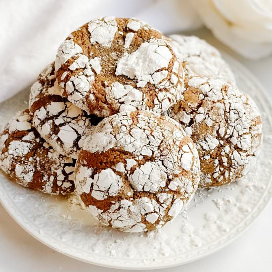 GF – Gingerbread Crinkle Cookies - Recipe photo by rebeccataig.com