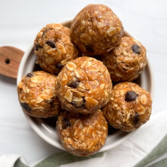No Bake Almond Butter Energy Balls - Recipe photo by frozen_bananas_