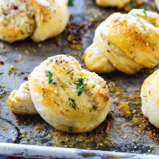 Easy Garlic Knots - Recipe photo by spicysouthernkitchen