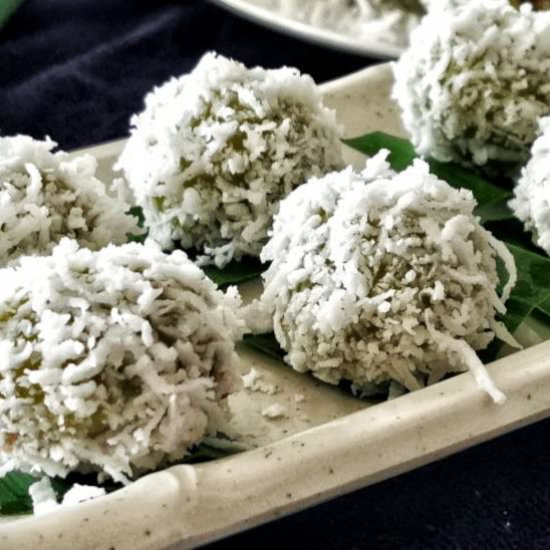 Ondeh ondeh - Recipe photo by Taste of Asian Food