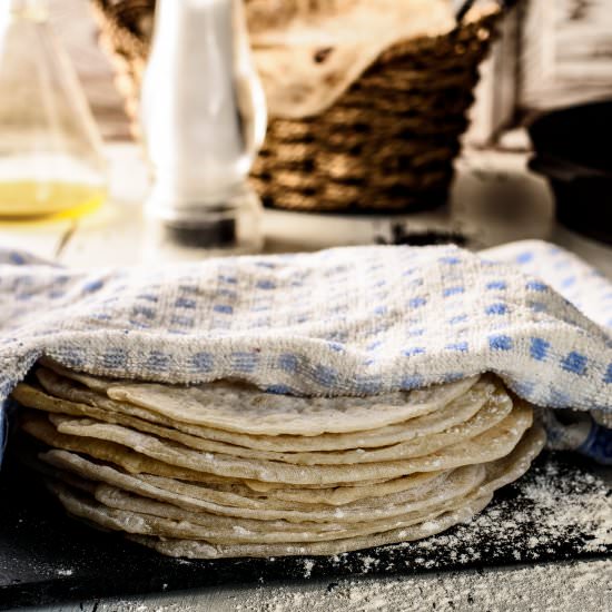 Flour Tortilla Recipe - Recipe photo by suncakemom